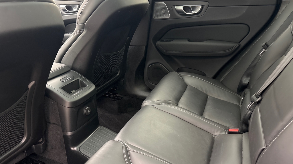 Volvo XC60 2.0 B5 Mhev Plus Pro Awd Euro 6 Ss  #13