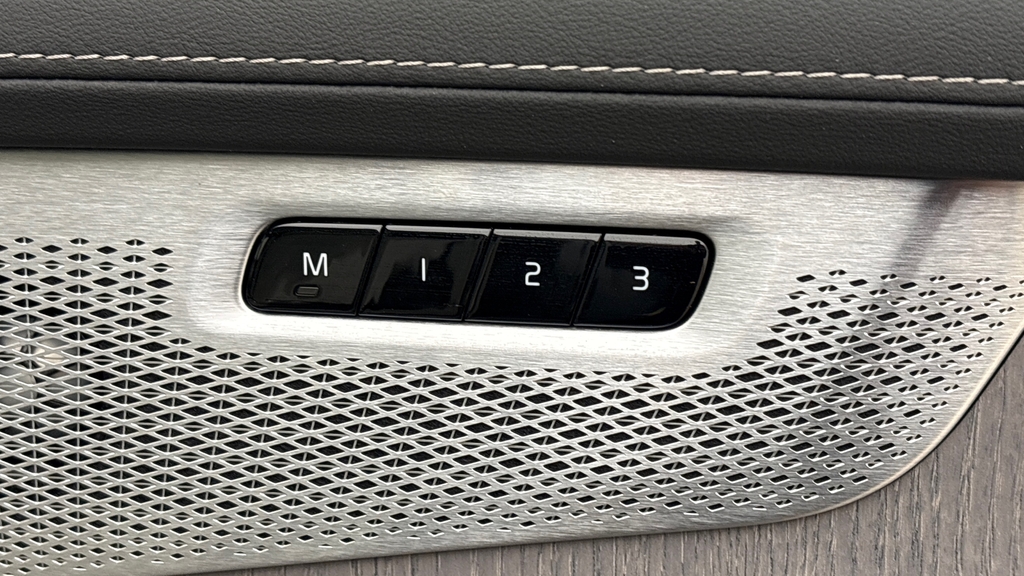 Volvo XC90 2.0 B5p Plus Dark Awd Geartronic Grey #25