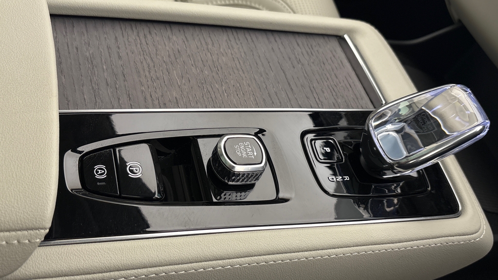 Volvo XC90 2.0 B5p Plus Dark Awd Geartronic Grey #31