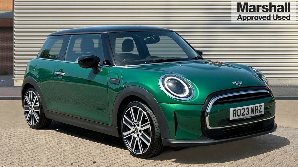 Mini Hatch Cooper 1.5 C Exclusive RO23WRZ Green
