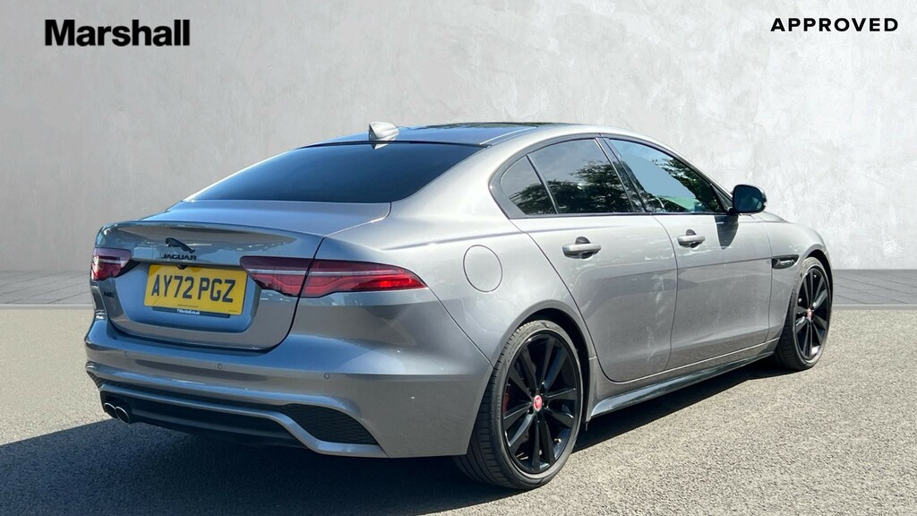 Jaguar XE Saloon Black #21
