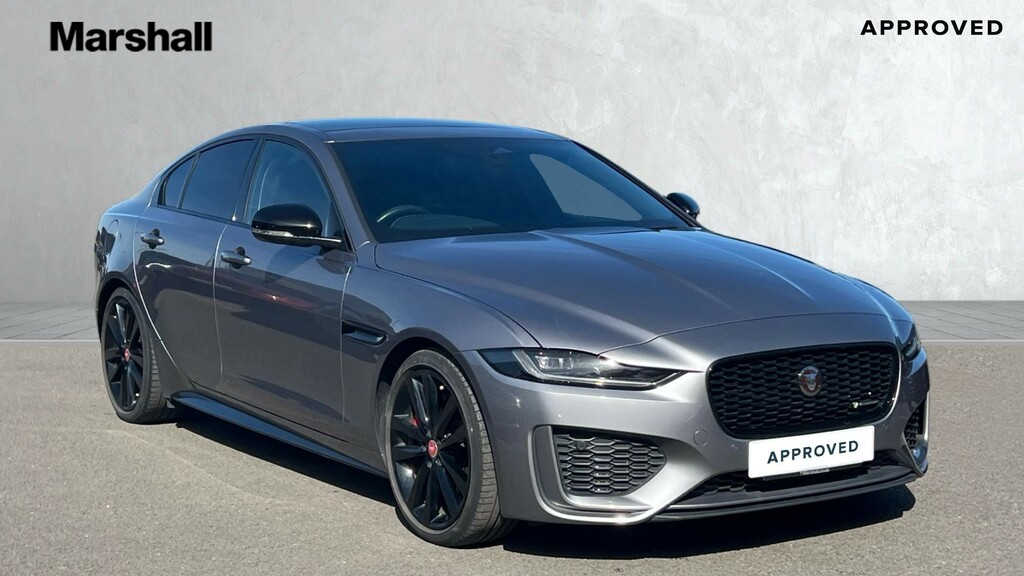 Jaguar XE Xe 2.0 D200 R-dynamic Black Grey