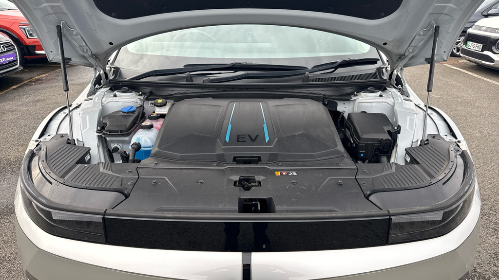 Hyundai Ioniq 5 Hatchback Grey #16