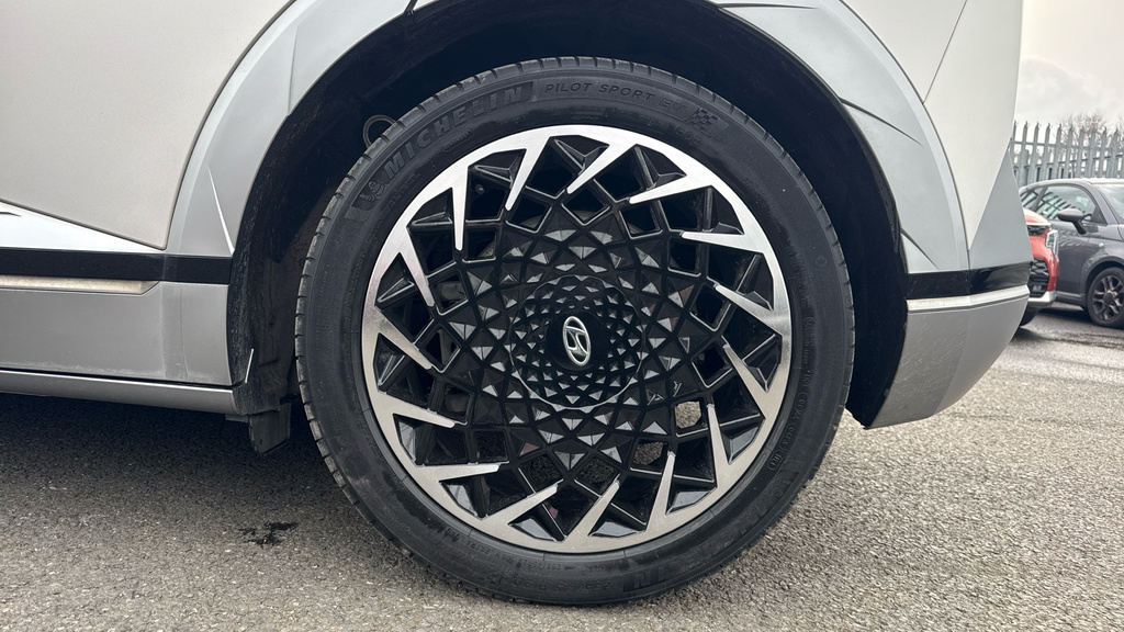 Hyundai Ioniq 5 Hatchback Grey #18