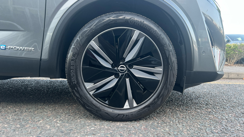 Nissan Qashqai Qashqai 1.5 E-power Tekna OE25LSX Grey #4