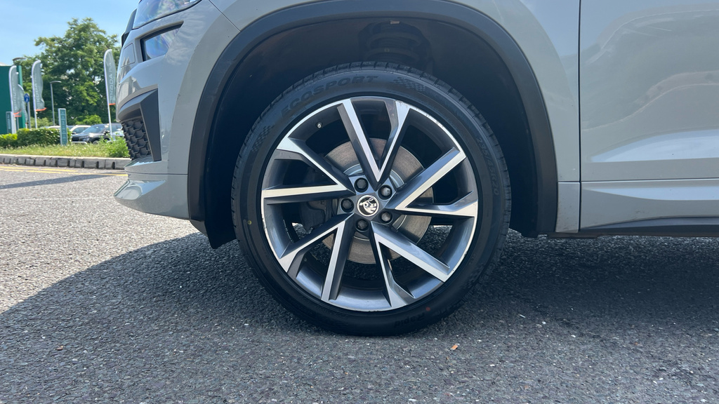 Skoda Kodiaq Kodiaq 2.0 Tdi Sport Line 4X4 Dsg 7 Seat EU22CGO Grey #5