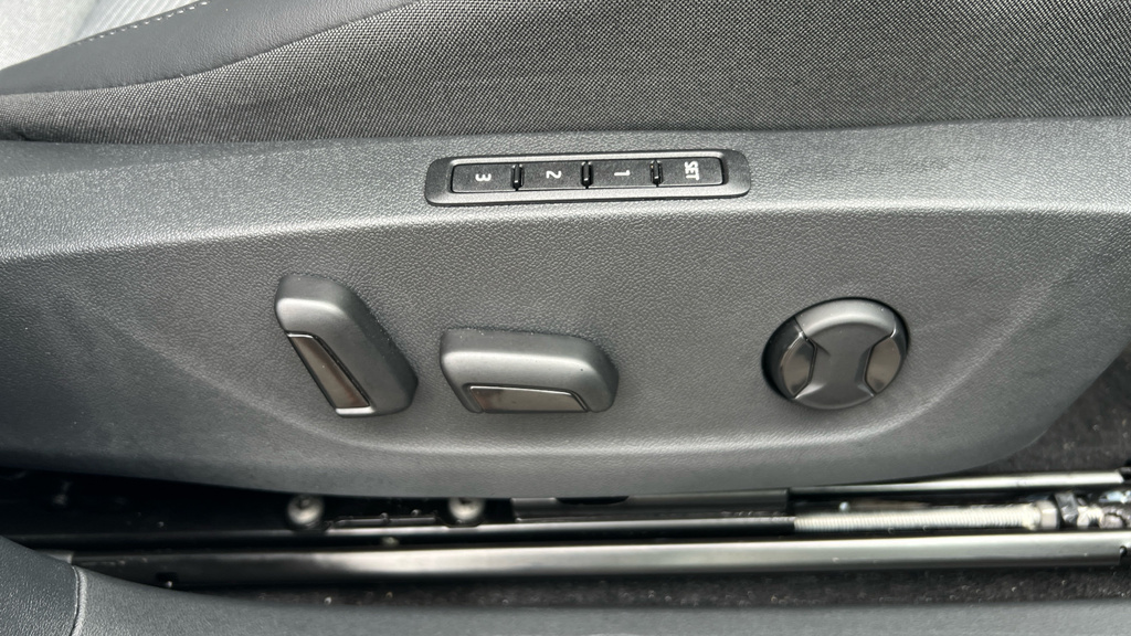 Skoda ENYAQ 85 Silver #47