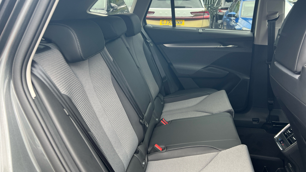 Skoda ENYAQ 85 Silver #15