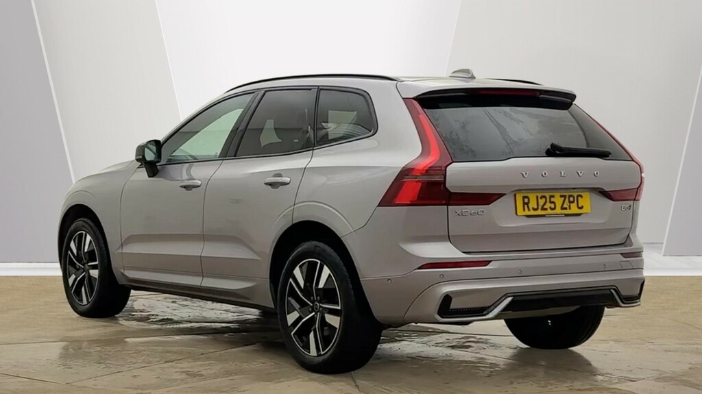 Volvo XC60 Xc60 2.0 B5p Plus Dark Awd Geartronic Silver #3