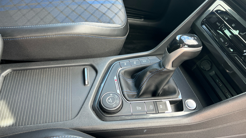 Volkswagen Tiguan Active Red #35