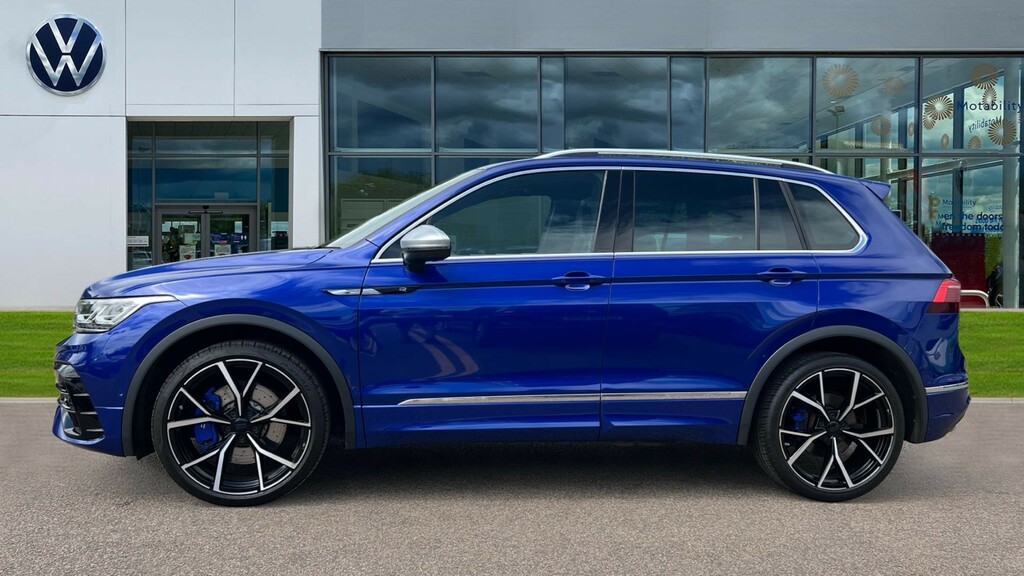Volkswagen Tiguan Active Red #9