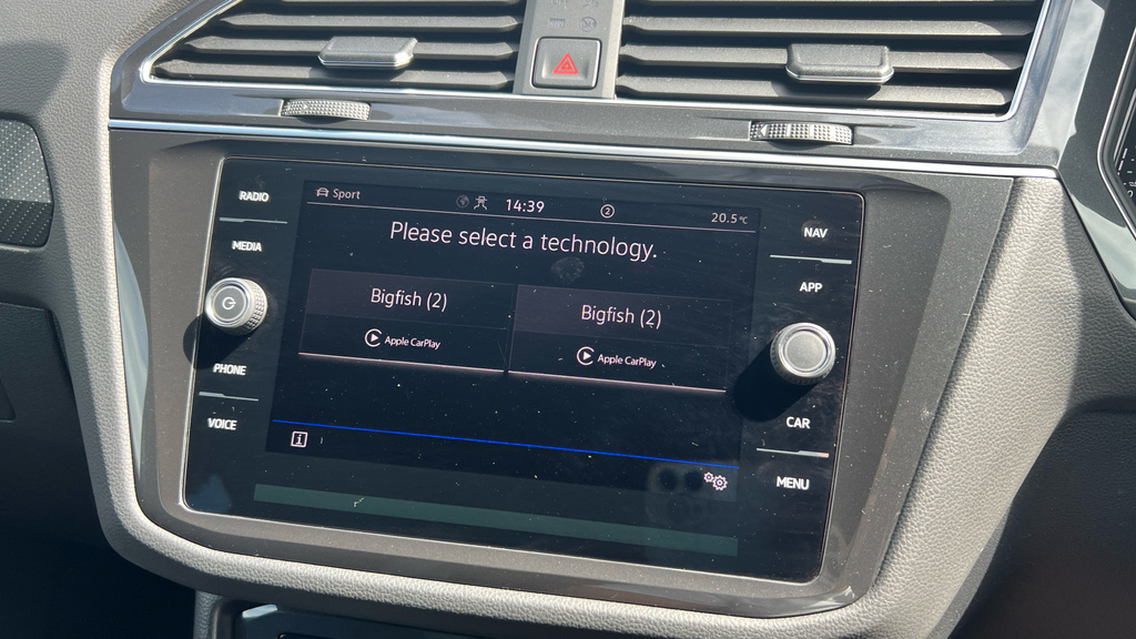 Volkswagen Tiguan Active Red #53