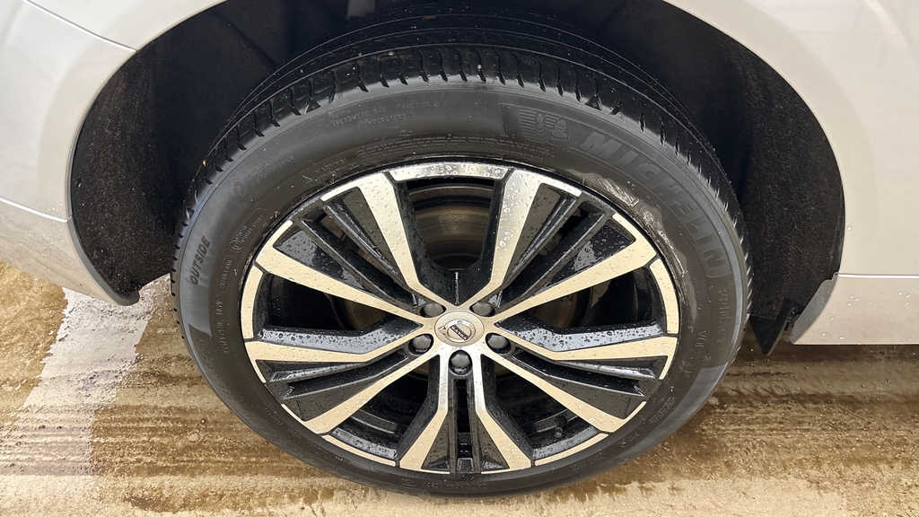 Volvo XC60 Xc60 2.0 B5p Ultra Dark Awd Geartronic Silver #4