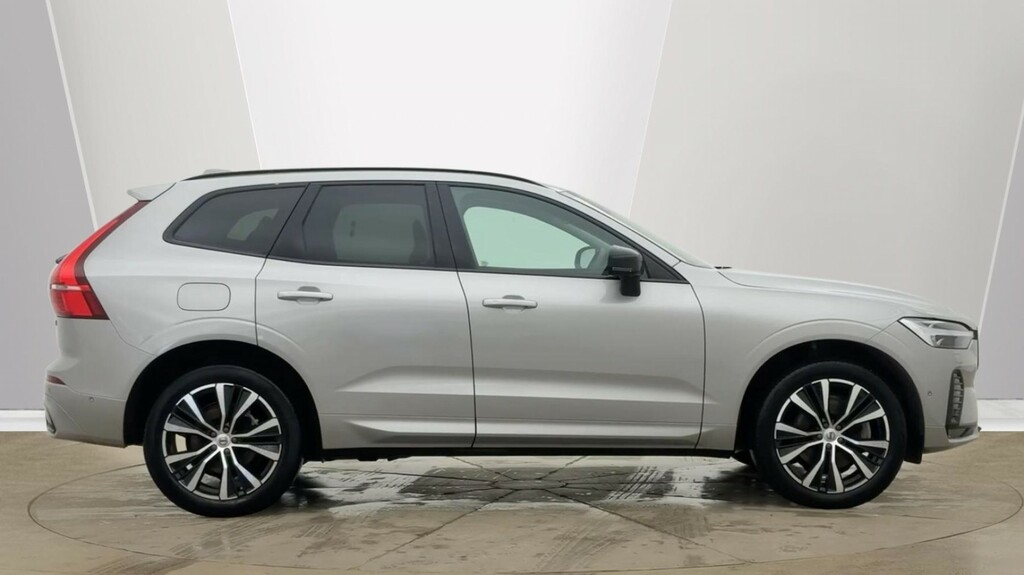 Volvo XC60 Xc60 2.0 B5p Ultra Dark Awd Geartronic Silver #2