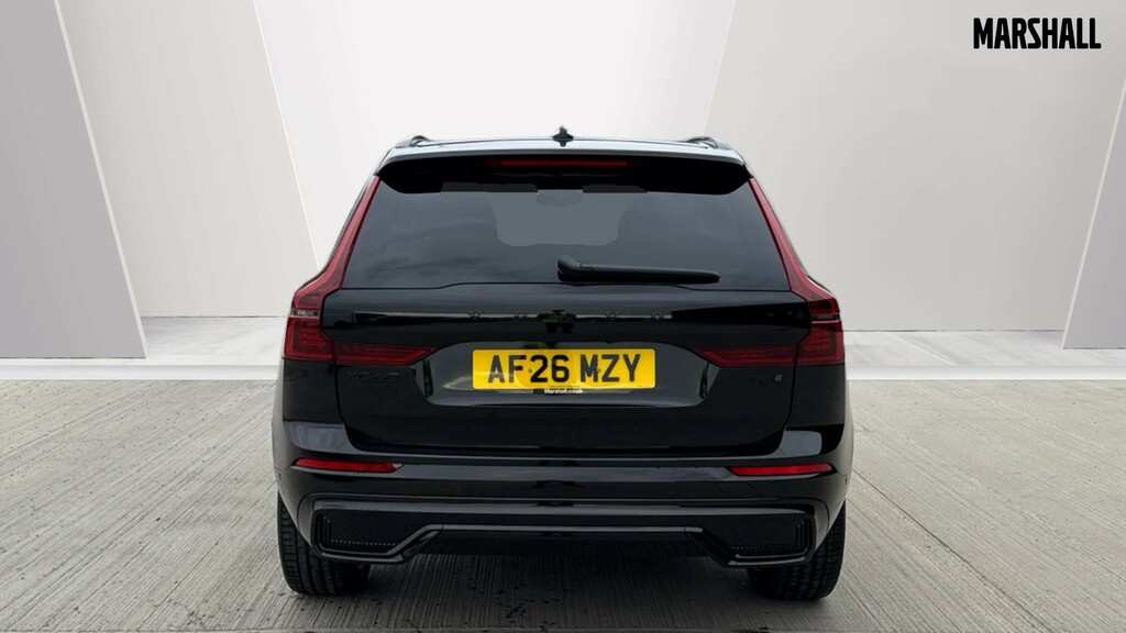 Volvo XC60 Plus Pro Red #7