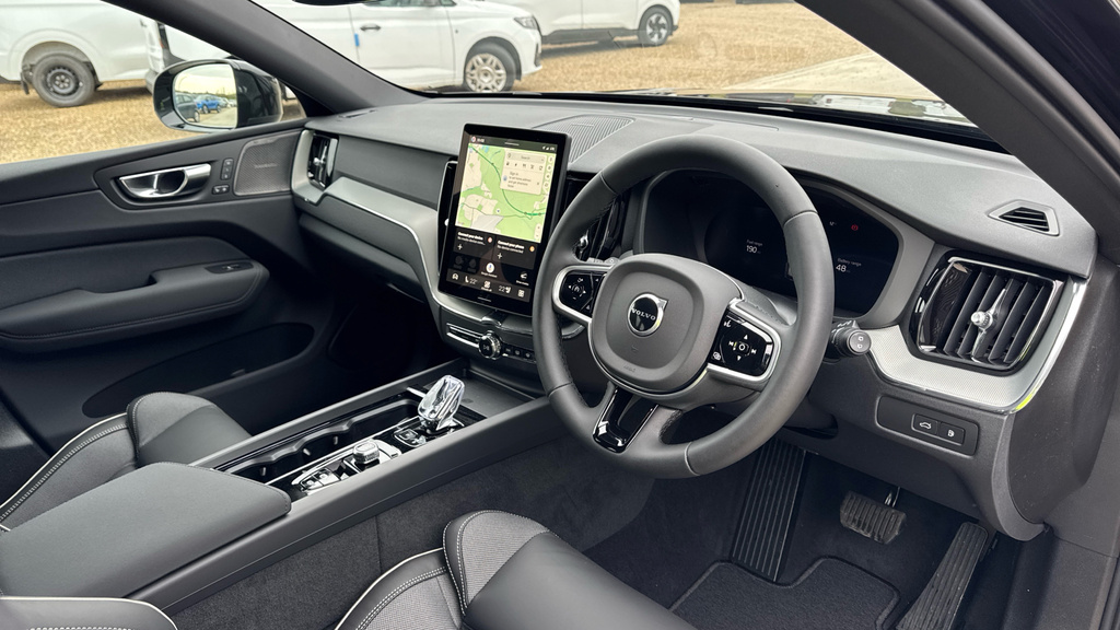 Volvo XC60 Volvo Xc60 Estate 2.0 T6 350 Phev Plus Black Ed Black #4