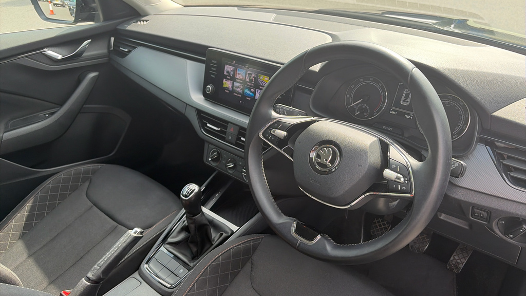 Skoda Kamiq Kamiq 1.0 Tsi 110 Se LX22UVJ Black #6