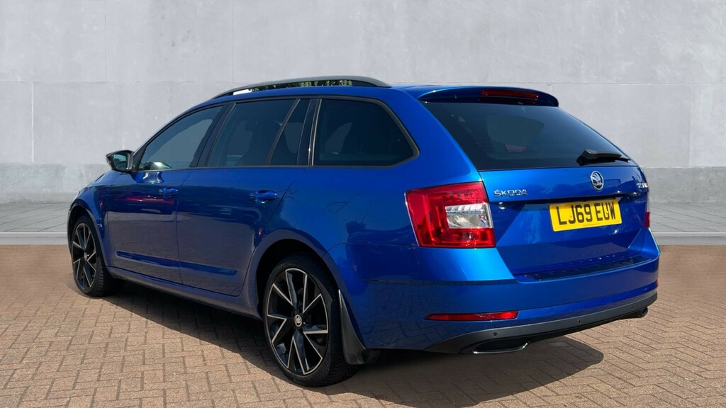 Skoda Octavia 2.0 Tdi Cr Vrs Dsg 7 Speed Black Pack Black #3