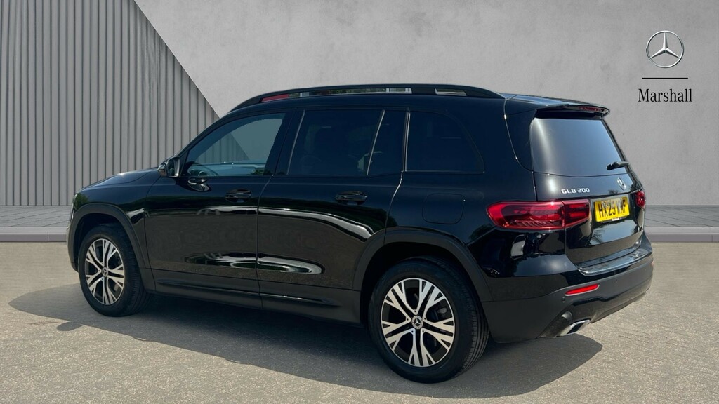 Mercedes-Benz GLB Class Glb 200 Sport Executive 7G-tronic Black #2