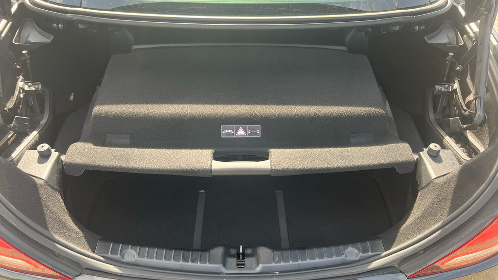 Mercedes-Benz SLC 300 Final Edition Premium Yellow #18