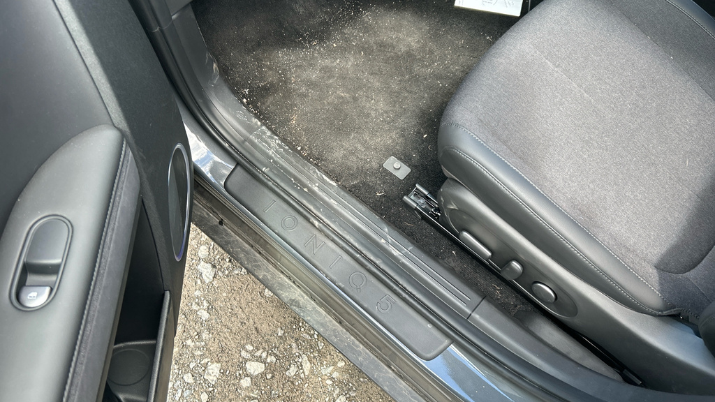 Hyundai Ioniq 5 Advance Black #35