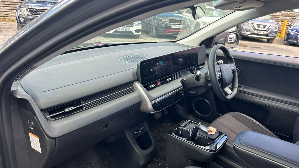 Hyundai Ioniq 5 Advance Black #10