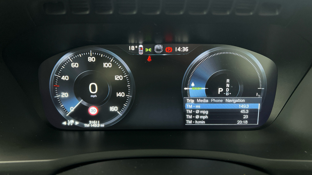 Volvo XC90 2.0 B5d 235 Plus Dark #9