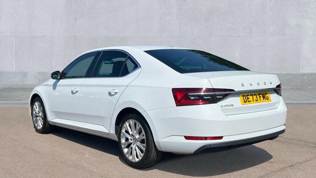 Skoda Superb Superb 1.5 Tsi Se L Dsg White #3