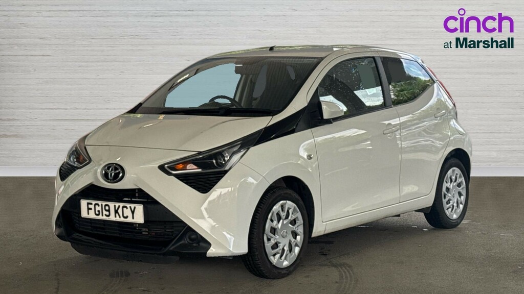 Toyota Aygo Hatchback White #7