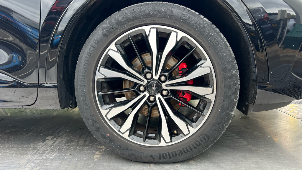 Ford Kuga Titanium White #22