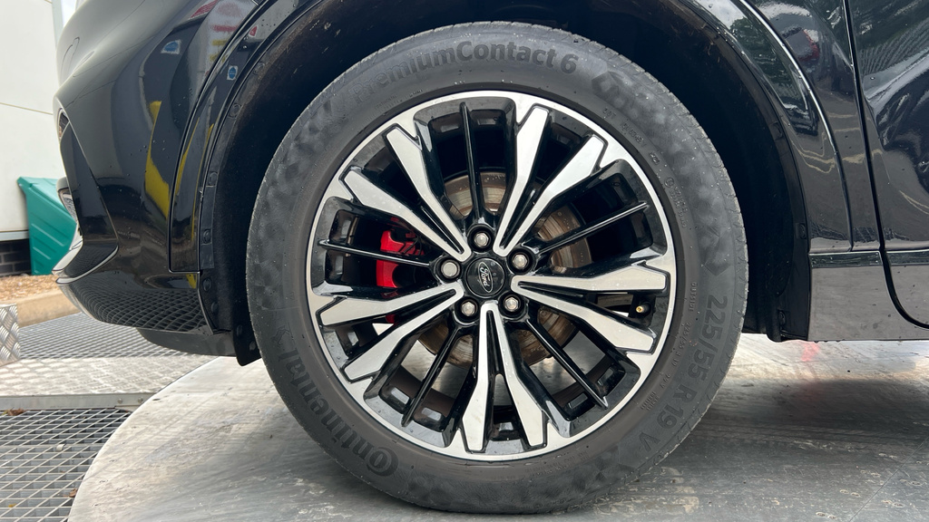 Ford Kuga Titanium White #15
