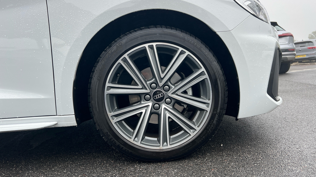 Audi A1 30 Tfsi S Line 2026 Black #5