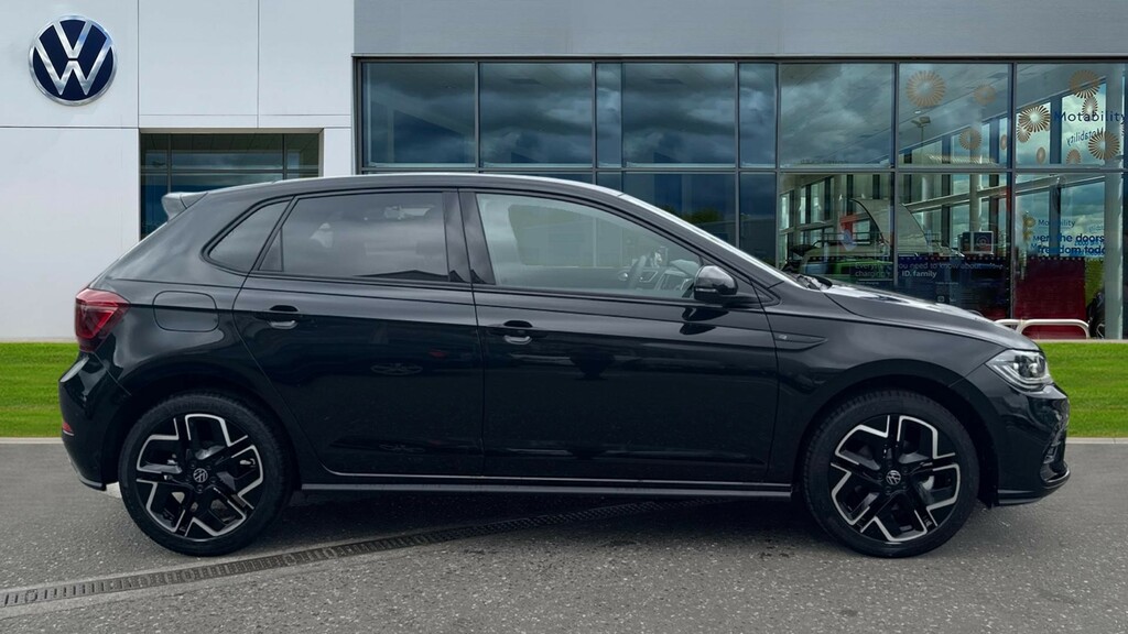 Volkswagen Polo Polo Black Edition 1.0 Tsi 115 Ps 7-Speed Dsg 5 Do Black #4