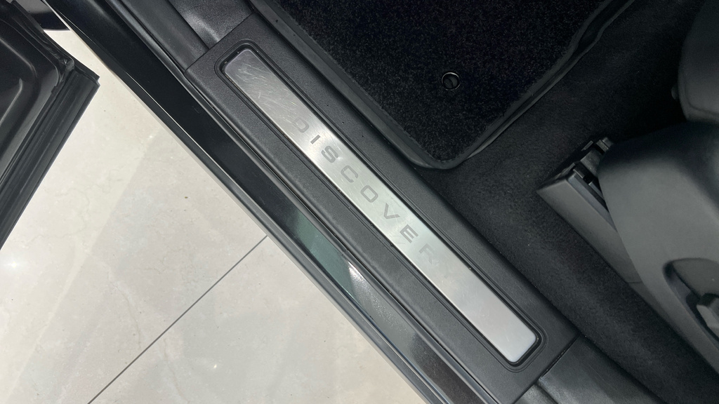 Land Rover Discovery Hse Red #49