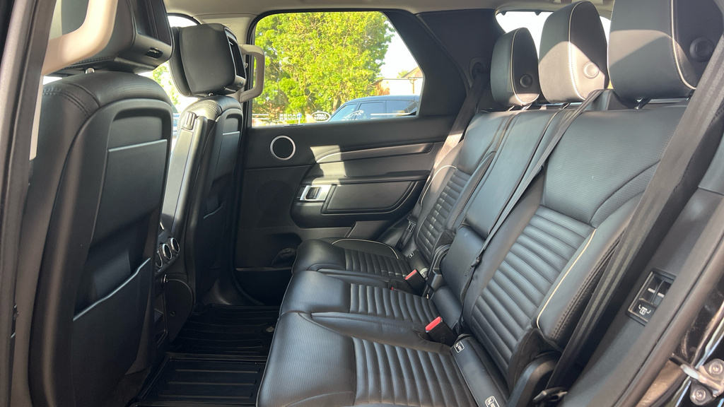 Land Rover Discovery Discovery 3.0 Sdv6 Hse Luxury Black #4