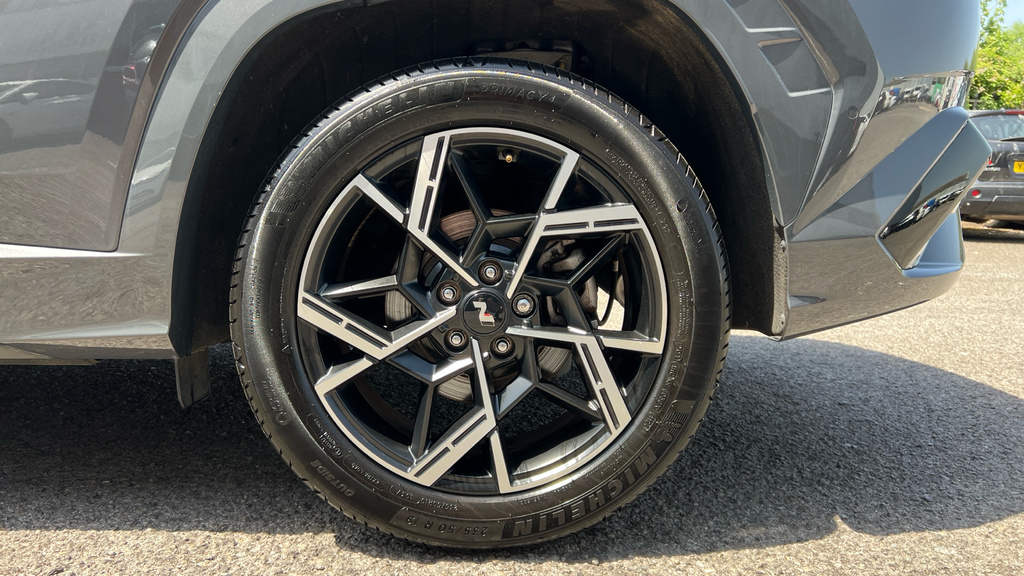 Hyundai Tucson Ultimate Black #17