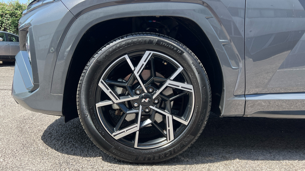Hyundai Tucson Ultimate Black #16