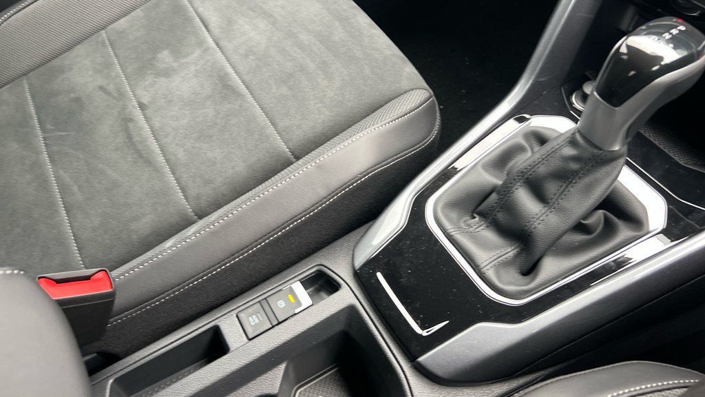 Volkswagen T-Roc Black Edition Plus Silver #30