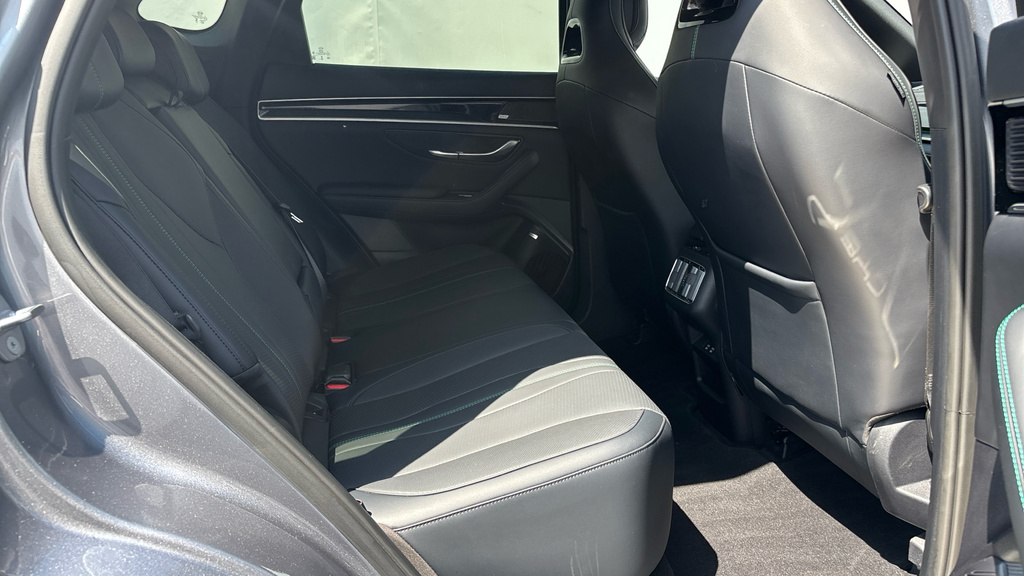 Byd Seal U Boost Grey #16