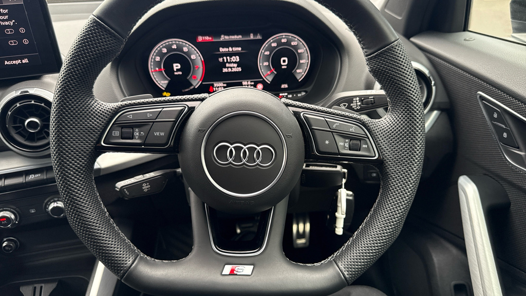 Audi Q2 35 Tfsi S Line Grey #45