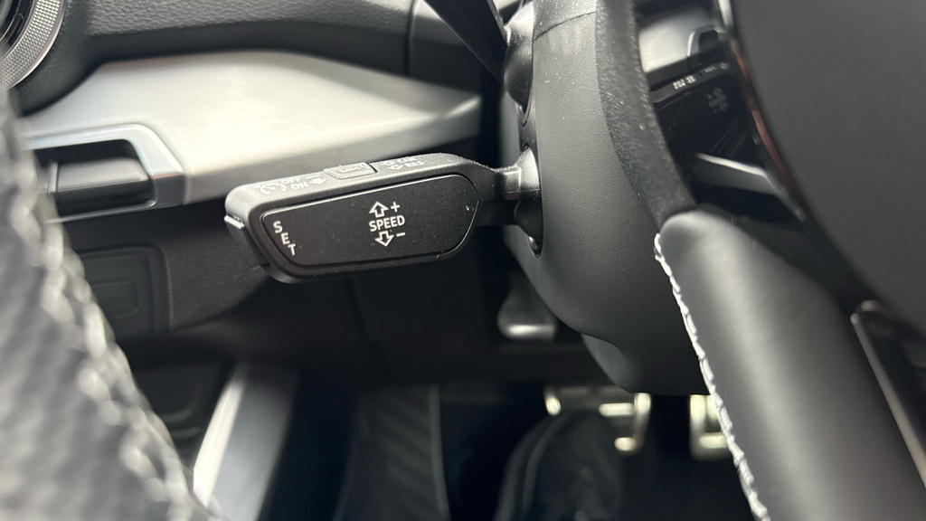 Audi Q2 35 Tfsi S Line Grey #41