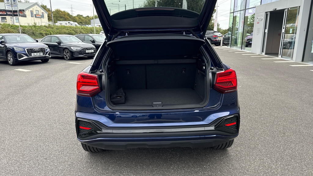 Audi Q2 35 Tfsi S Line Grey #18