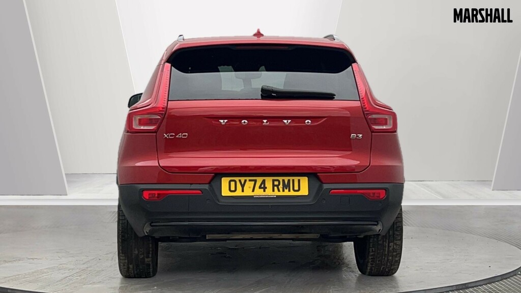 Volvo XC40 Plus Silver #13