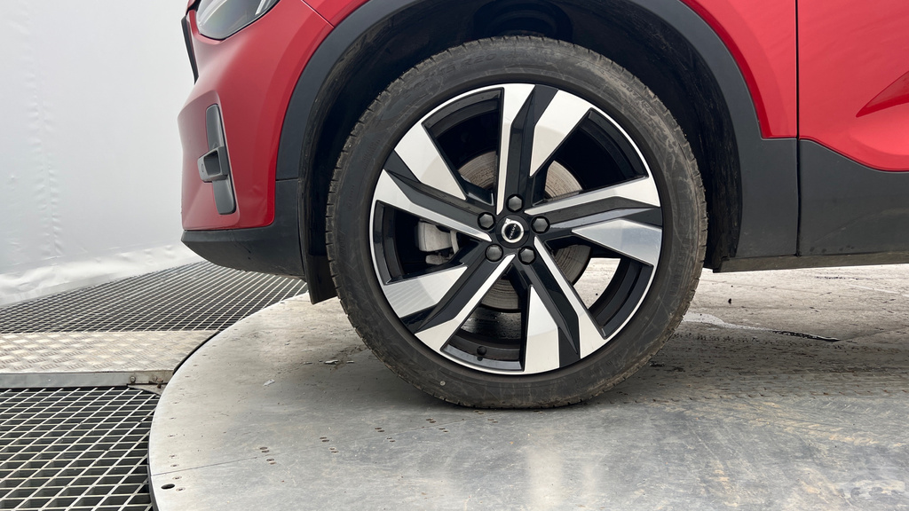 Volvo XC40 Plus Silver #26