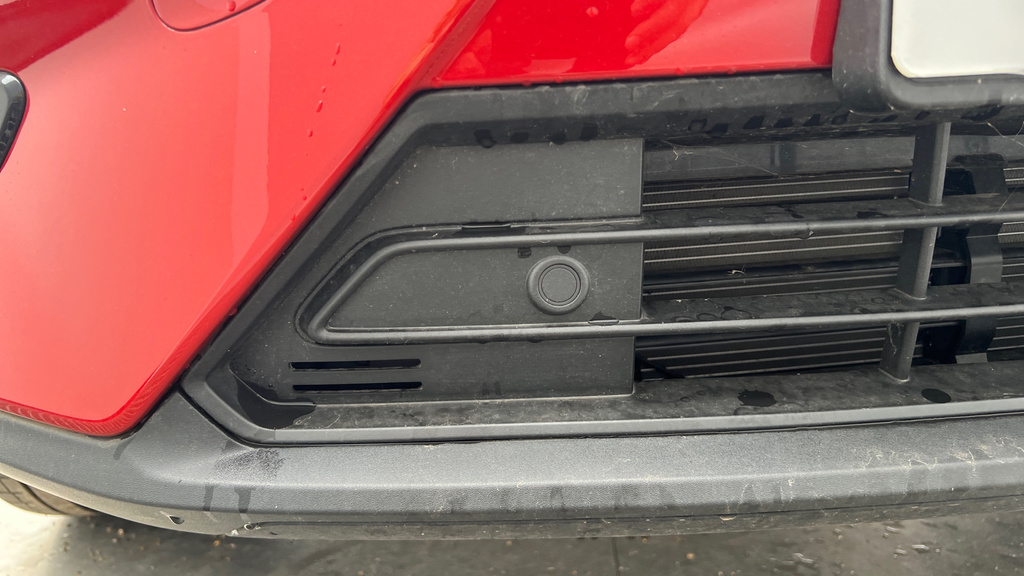 Volvo XC40 Plus Silver #42