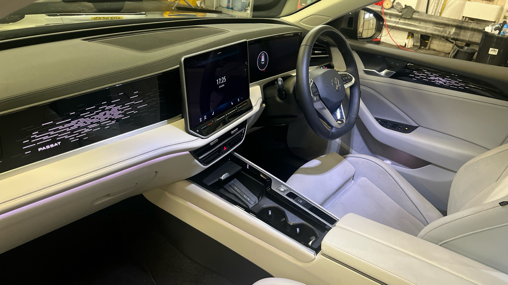 Volkswagen Passat Passat 1.5 Tsi Ehybrid 272 Elegance Dsg Grey #2
