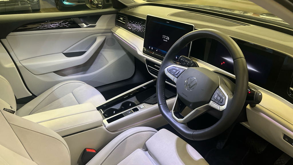 Volkswagen Passat Passat 1.5 Tsi Ehybrid 272 Elegance Dsg Grey #6