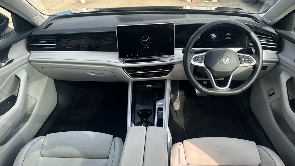Volkswagen Passat 1.5 Etsi Elegance Dsg White #12