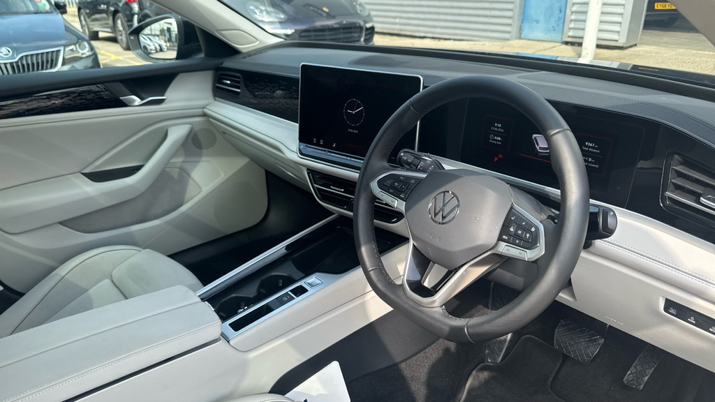 Volkswagen Passat Passat 1.5 Tsi Ehybrid 272 Elegance Dsg Black #6