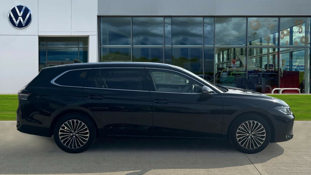 Volkswagen Passat Passat 1.5 Tsi Ehybrid 272 Elegance Dsg Black #4